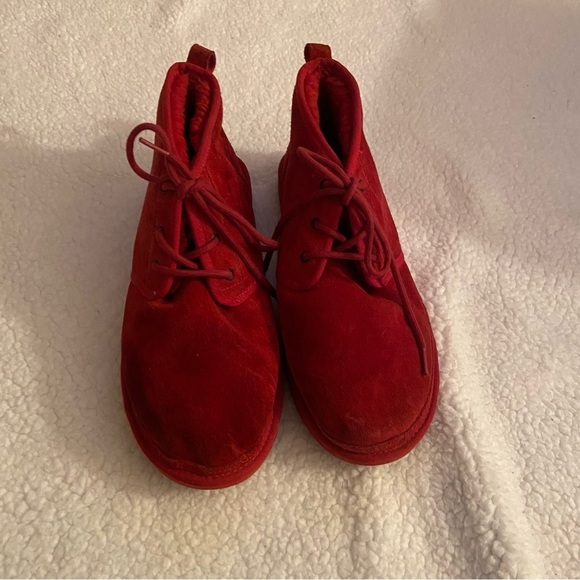 UGG Neumel Men\'s Red Suede Chukka Lace Up Ankle Boots Size 13 main image 4